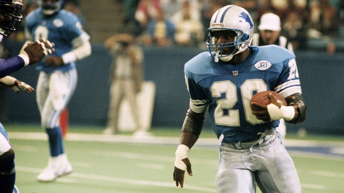 Barry Sanders couldn't even lead the Lions to the Super Bowl. (Photo by Betsy Peabody Rowe/Getty Images)