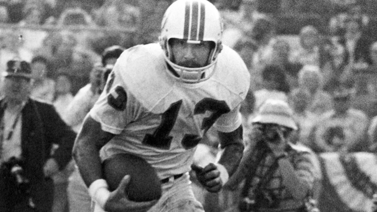 Jake Scott led the Miami Dolphins to an undefeated season. (Photo by Bruce Bennett Studios via Getty Images Studios/Getty Images)