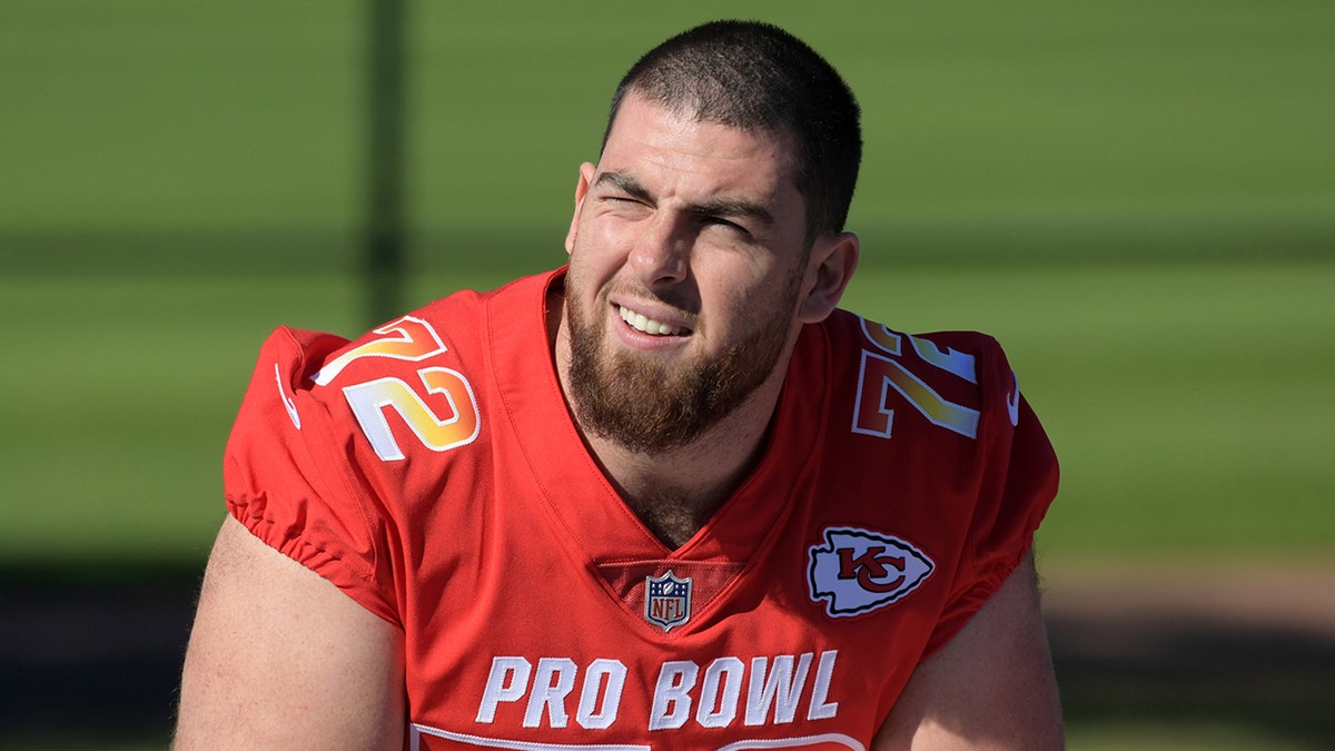 Kansas City Chiefs tackle Eric Fisher celebrates TD like Stone Cold