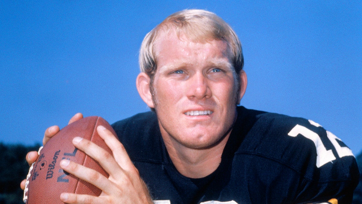 Steelers quarterback Terry Bradshaw threw four touchdown passes in Super Bowl XIII.