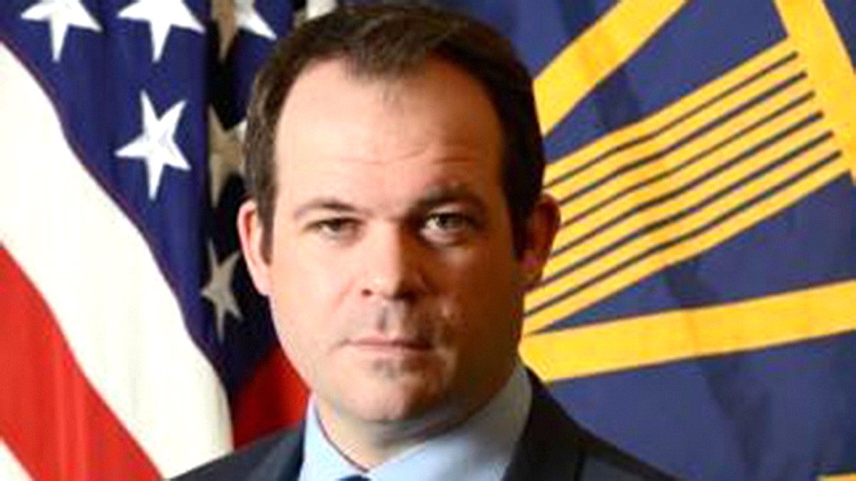 Eric Chewning, the chief of staff to defense secretary Mark Esper, is resigning. (Official photo).