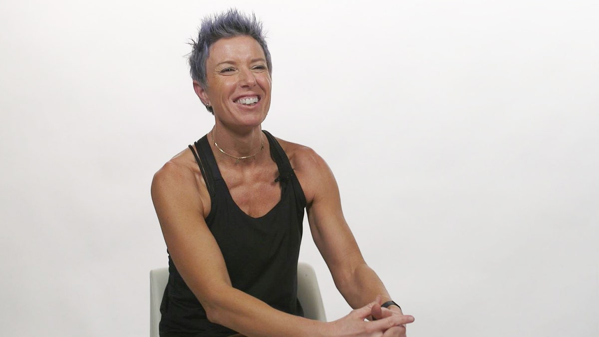 Kelsea Ballerini's Trainer Erin Oprea Shares Ab Workout