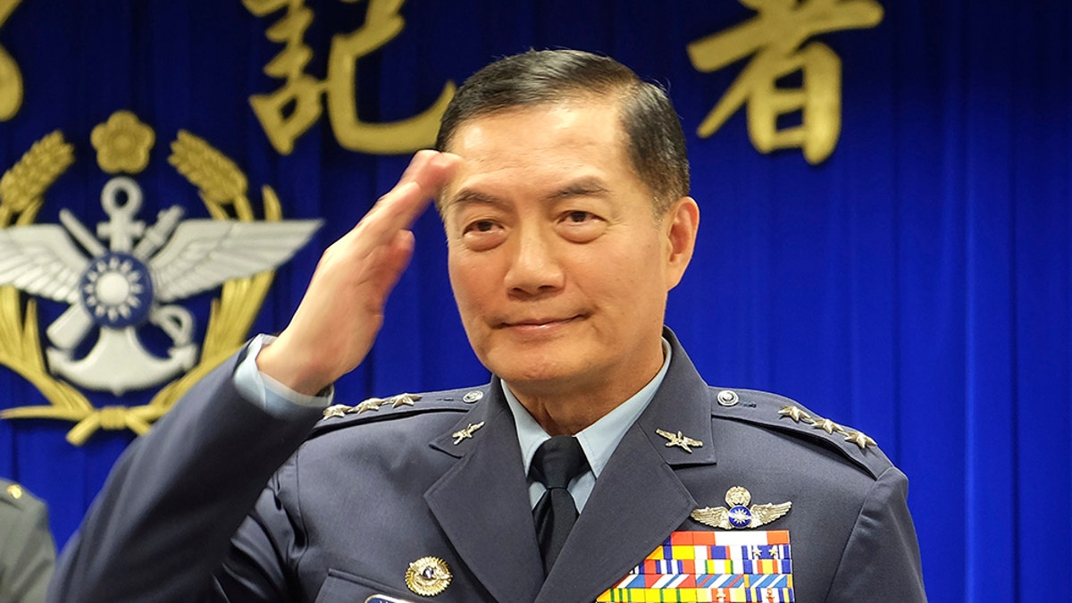 Top Taiwanese military official Shen Yi-ming salutes as he is introduced to journalists during a news conference in Taipei, Taiwan, March 7, 2019. (Associated Press)