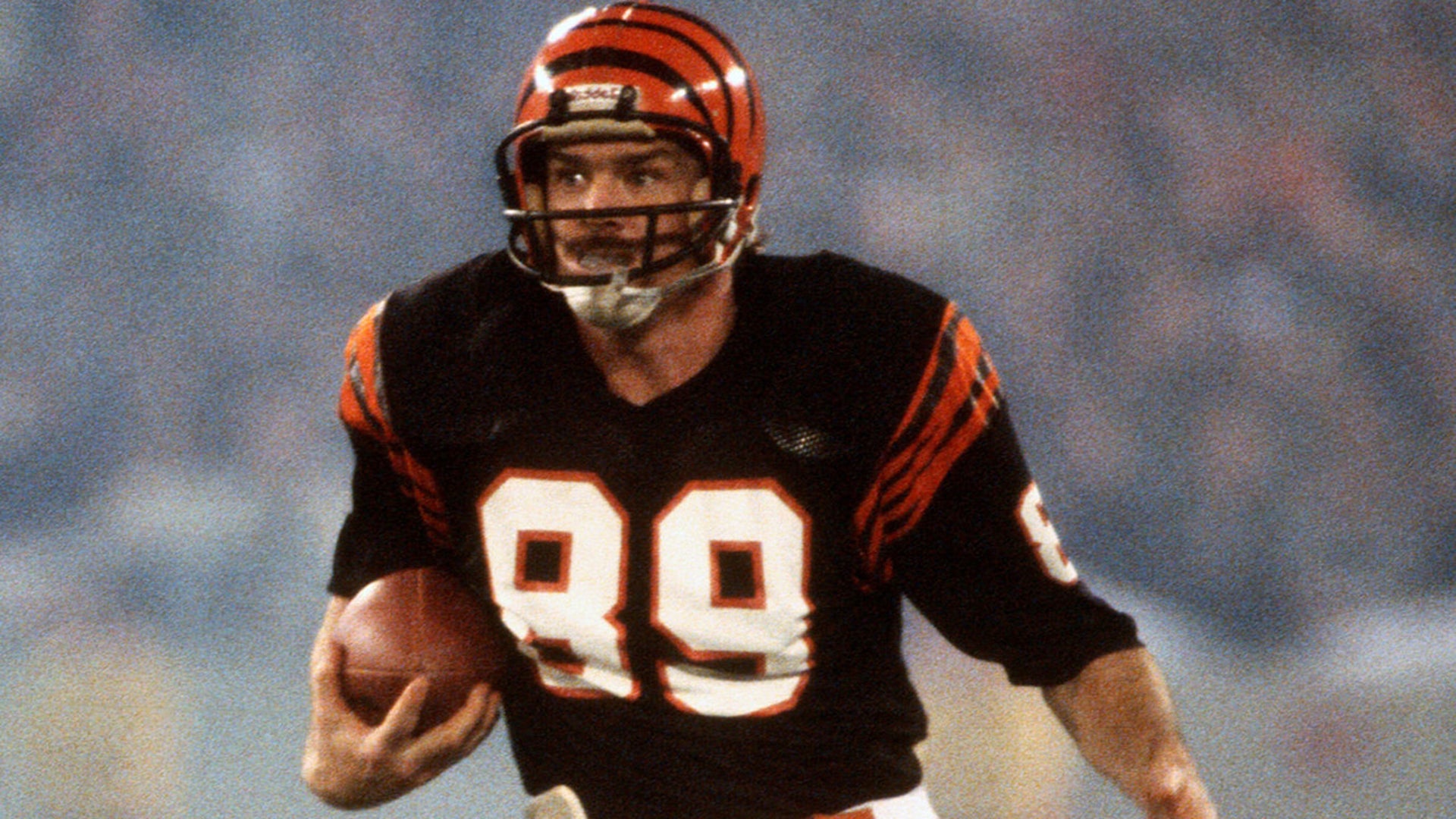 Dan Ross is a relative unknown to the casual NFL fan. However, the tight end was <a data-cke-saved-href="https://www.foxnews.com/category/sports/nfl/cincinnati-bengals" href="https://www.foxnews.com/category/sports/nfl/cincinnati-bengals" target="_blank">Cincinnati Bengals</a> quarterback Ken Anderson’s top target during Super Bowl XVI against the <a data-cke-saved-href="https://www.foxnews.com/category/sports/nfl/san-francisco-49ers" href="https://www.foxnews.com/category/sports/nfl/san-francisco-49ers" target="_blank">San Francisco 49ers</a>. Ross had 11 catches for 104 yards and two touchdowns in the game.The Bengals fell short in the game, losing to the 49ers 26-21. Ross would go on to make the Pro Bowl the following season. He would play in the United States Football League in 1984 then play in the NFL for two final seasons before calling it a career.