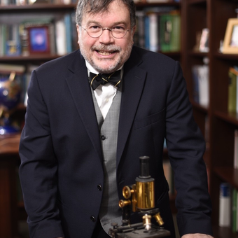 Dr. Peter Hotez