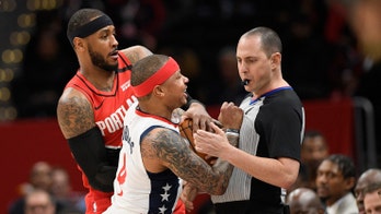 Isaiah Thomas of Washington Wizards ejected less than 2 minutes into game for contact with official