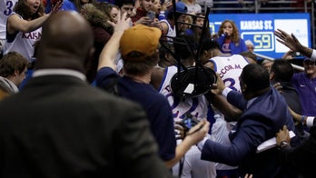 Kansas, KSU game ends in massive brawl after late block