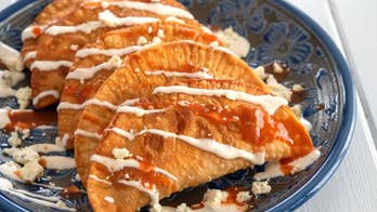 7 meaty apps to serve on Super Bowl Sunday