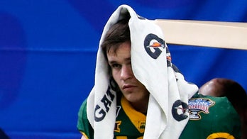 Baylor's Charlie Brewer leaves Sugar Bowl after taking huge hit out of bounds