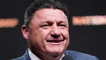 Trump speaks with Clemson's Trevor Lawrence, LSU's Ed Orgeron as conferences postpone college football