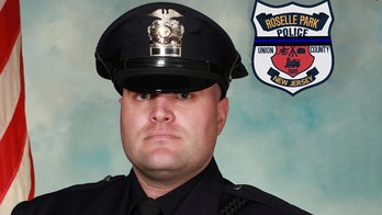 Veteran NJ cop fatally shoots himself while first responders attempt to free him from car wreck: reports