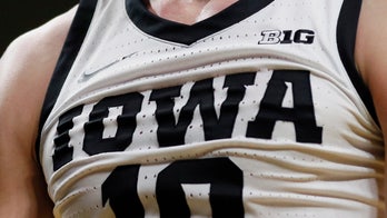 Iowa basketball manager suffers heart attack at practice, saved by athletic trainer