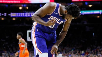 Embiid, with dislocated finger, leads 76ers past Thunder