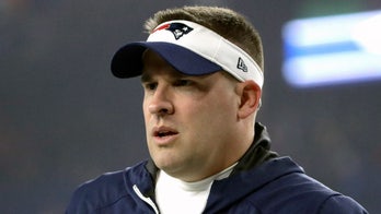 Patriots OC McDaniels meets with Browns about coaching gig