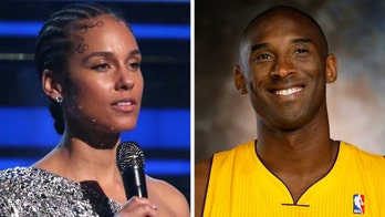 Grammy Awards pay tribute to Kobe Bryant as Billie Eilish wins night's top honor: 'Tonight is for Kobe'