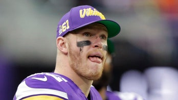 Minnesota Vikings' Kyle Rudolph has game-used gloves donated to charity after all, ending saga