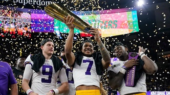 LSU Tigers threatened with arrest for smoking after national title win: report