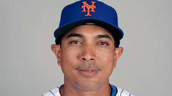 New York Mets officially hire Luis Rojas as new manager