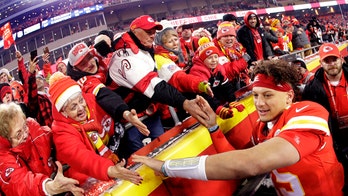 Patrick Mahomes' foundation to provide scholarships to families of US Navy SEALs