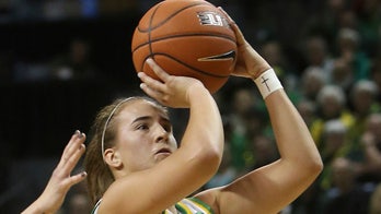 No. 4 Oregon holds off No. 7 Oregon State 76-64