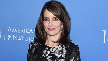 Tina Fey requests NBCUniversal remove ’30 Rock’ episodes containing blackface
