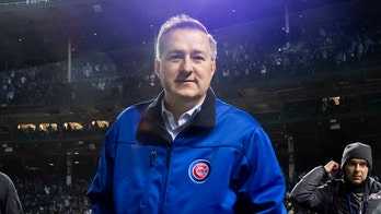 Chicago Cubs' Tom Ricketts booed at team's fan fest