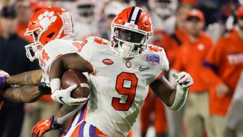 Mother of Clemson's Travis Etienne says she's getting threats ahead of national championship game