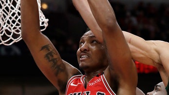 Bulls expect Carter to miss 4-6 weeks with sprained ankle