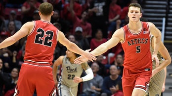 No. 4 SDSU chasing 20-0 start of Leonard's 2010-11 team