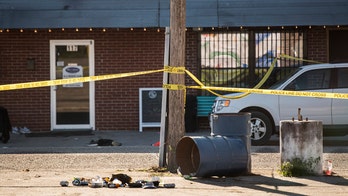 South Carolina bar shooting leaves 2 dead, no arrests, police say