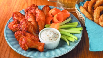 Chicken wings still a favorite for Super Bowl viewers; Americans to eat a record 1.4 billion during 2020 game