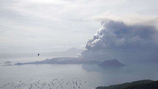 Philippine volcano eruption shuts down Manila’s international airport