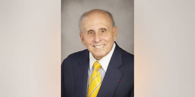 Raúl Valdés-Fauli, Mayor of Coral Gables, Florida (Photo courtesy of the City of Coral Gables).