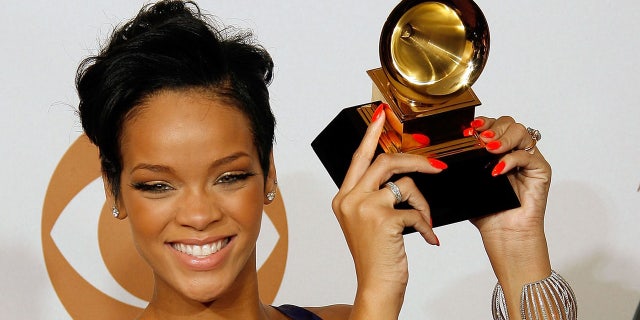 Singer Rihanna received the best Rap / Sung Collaberation award (for the song