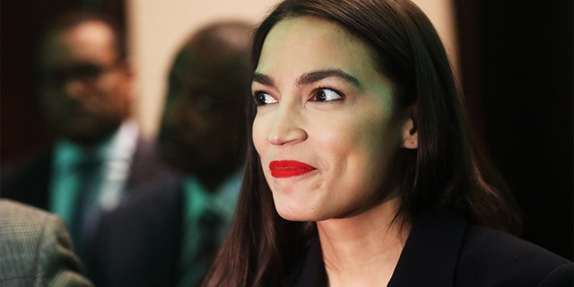 La représentante américaine Alexandria Ocasio-Cortez, D-N.Y., Est vue à New York, le 5 avril 2019 (Getty Images).