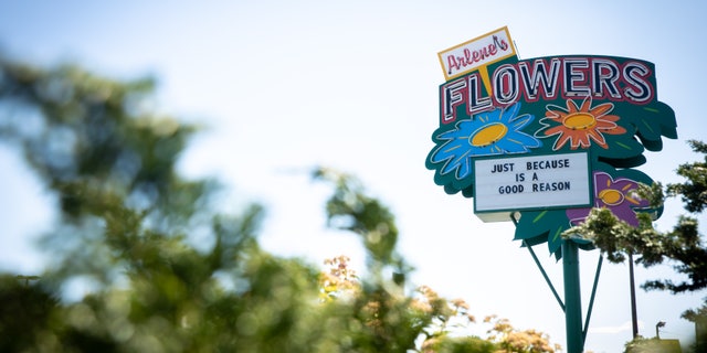 Arlene's Flowers, Richland, Wash.
