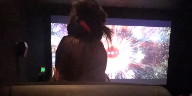 Mom says theaters shouldn't allow certain hairstyles after tall woman with a bun blocked her view | Fox News Mom says theaters shouldn't allow certain hairstyles after tall woman with a bun blocked her view | Fox News