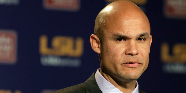 FILE - In this Jan. 5, 2016, file photo, LSU defensive coordinator Dave Aranda is shown during a press conference in Baton Rouge, La. Baylor hired LSU defensive coordinator Dave Aranda as its new head coach Thursday, Jan. 16, 2020, three days after the Tigers completed their undefeated national championship.