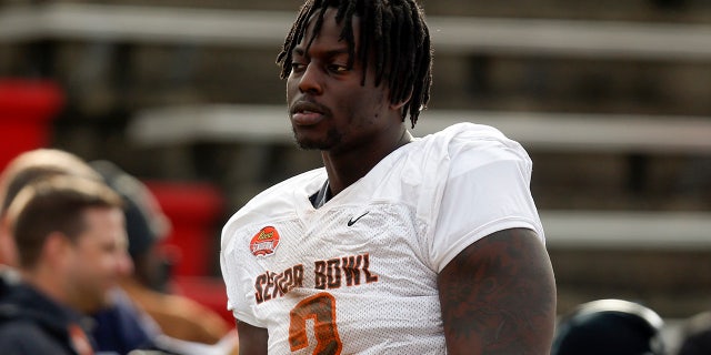 The Niners grab Javon Kinlaw. (AP Photo/Butch Dill)