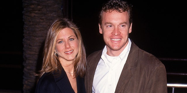 Jennifer Aniston dated actor Tate Donovan, but they broke up during his time filming on 'Friends.'