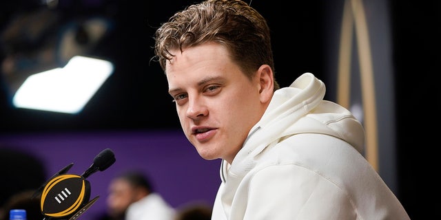 Joe Burrow 5 Things To Know About The 2020 Nfl Draft Prospect Fox News 