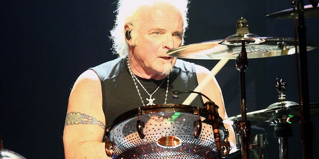 LOS ANGELES, CA - FEBRUARY 10: Joey Kramer perform during Steven Tyler's Second Annual GRAMMY Awards Viewing Party to benefit Janie's Fund presented by Live Nation at Raleigh Studios on February 10, 2019 in Los Angeles, California. (Photo by Tommaso Boddi/Getty Images for Janie's Fund)