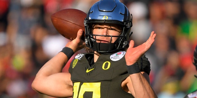 Justin Herbert led Oregon to a Rose Bowl victory. (AP Photo/Mark J. Terrill)