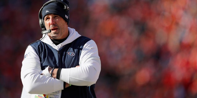 Tennessee Titans head coach Mike Vrabel watching during the first half of the game. (AP Photo/Jeff Roberson)