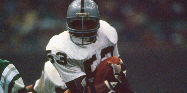 Linebacker Rod Martin has the Super Bowl record. (Photo by Focus on Sport/Getty Images)