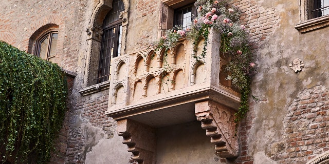 On Feb. 14, one lucky couple will spend the night at the historic Casa di Giulietta in Verona, Italy, and sleep on the actual bed featured in the 1968 flick “Romeo and Juliet.