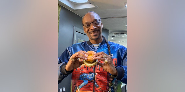 Together with Dunkin’, Snoop announced on Monday the debut of its new “Beyond D-O-Double G Sandwich,” a breakfast sandwich made with a plant-based Beyond Breakfast Sausage patty, egg, cheese, and two glazed doughnut halves for buns.