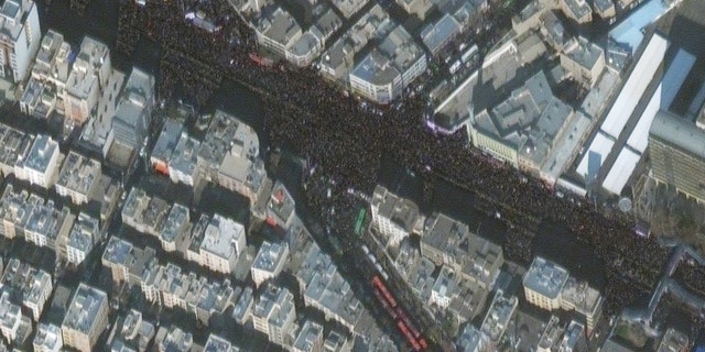 Funeral crowds on Tehran's Azadi Street. (Satellite image ©2020 Maxar Technologies)
