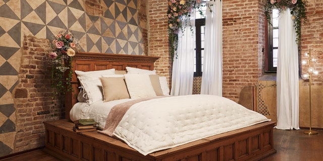 Tucking in for the night, the contest winners will fall asleep on the actual, original “Letto di Giulietta” bed that was used in the classic Franco Zeffirelli film from the ‘60s.