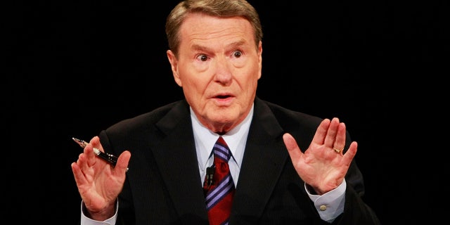 Jim Lehrer during the first of three presidential debates before the 2008 election Sept. 26, 2008 in the Gertrude Castellow Ford Center at the University of Mississippi in Oxford, Miss. (Photo by Chip Somodevilla/Getty Images)